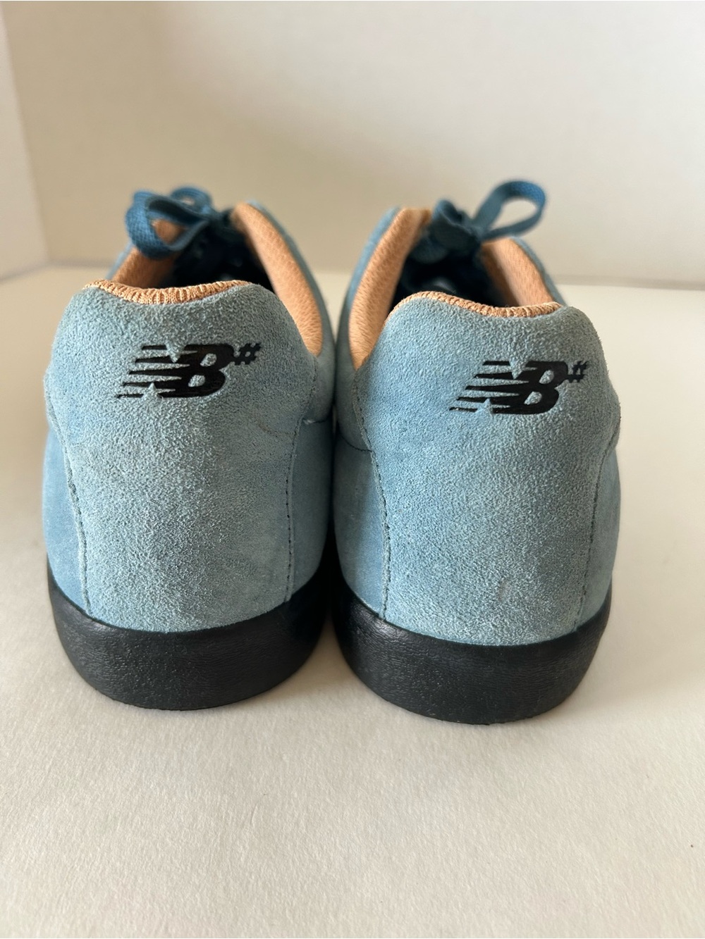 Men's New Balance Suede Low-Top Sneakers in Blue with Black Sole - Picture 8 of 9